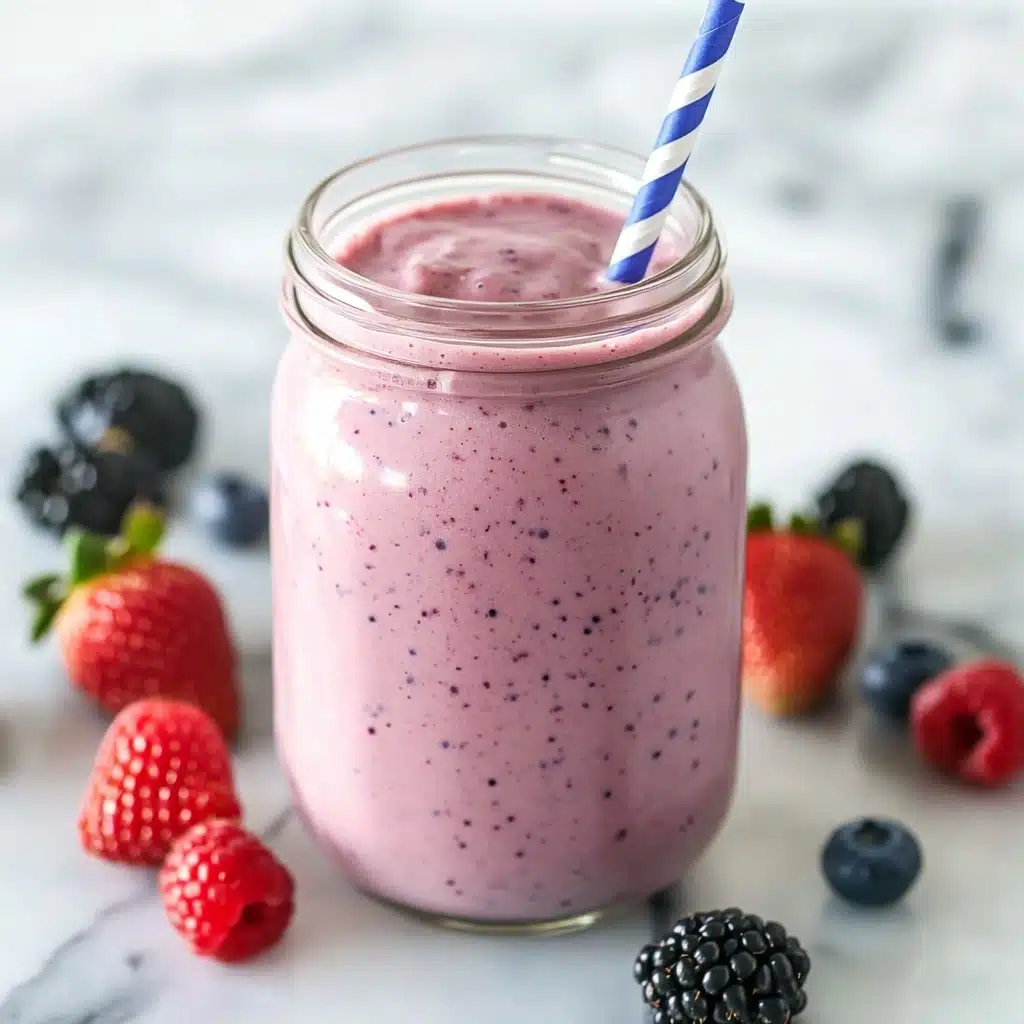 Mixed Berry Smoothie (Oatmeal Smoothie) Recipe - Recipe Image