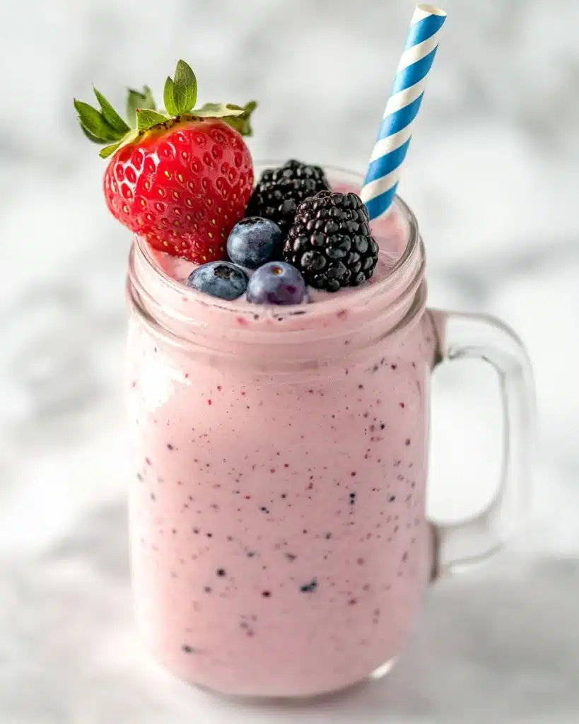 Mixed Berry Smoothie (Oatmeal Smoothie) Recipe