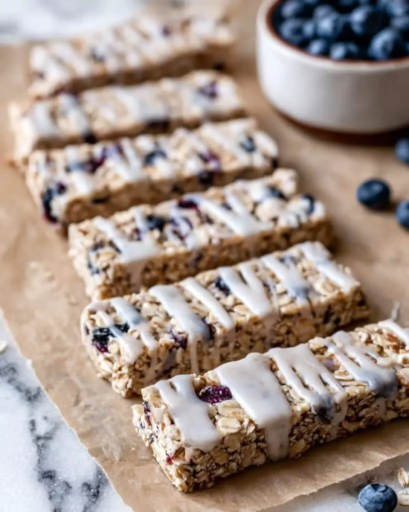 Blueberry Vanilla Greek Yogurt Granola Bars Recipe