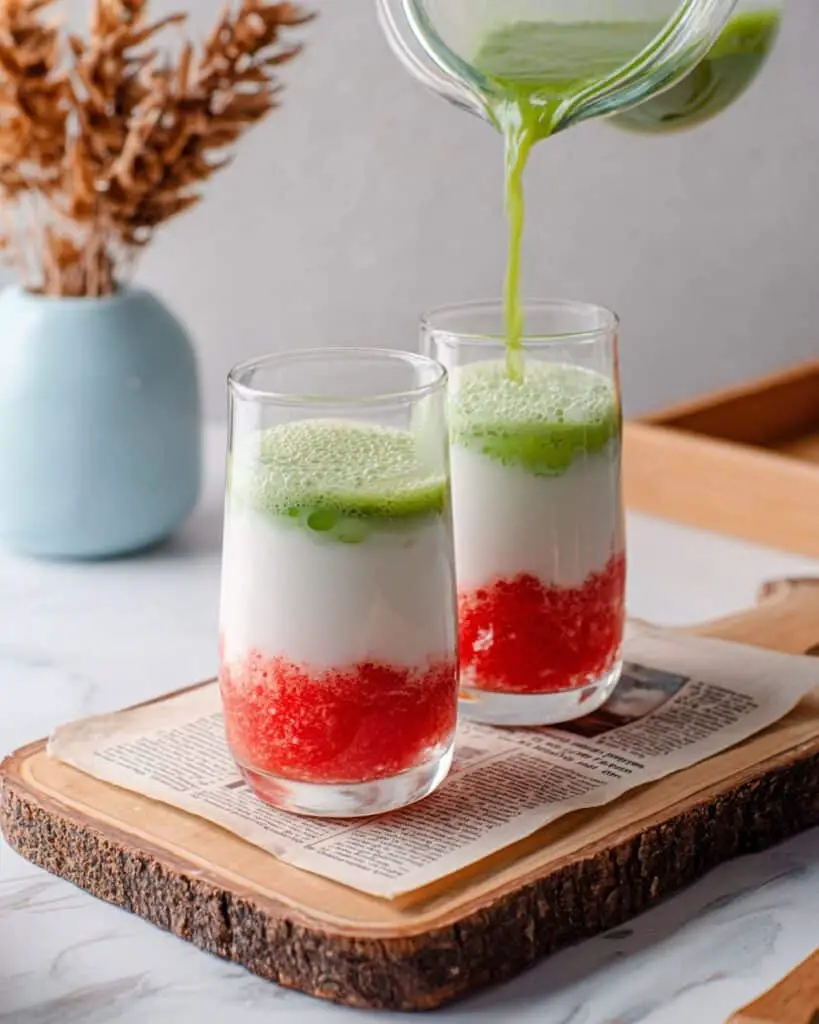 Strawberry Matcha Latte Recipe