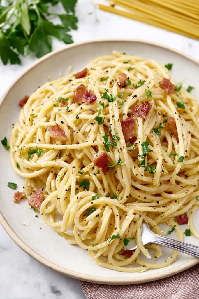 Easy Spaghetti Carbonara with Bacon Recipe